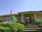 Arbutus Ridge Villa - Vacation Home Rentals Vancouver Island British Columbia